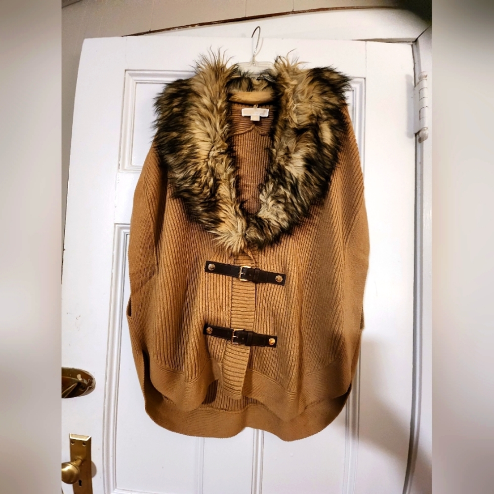 Michael Kors Faux Fur Poncho Syled Sweater, SZ M
